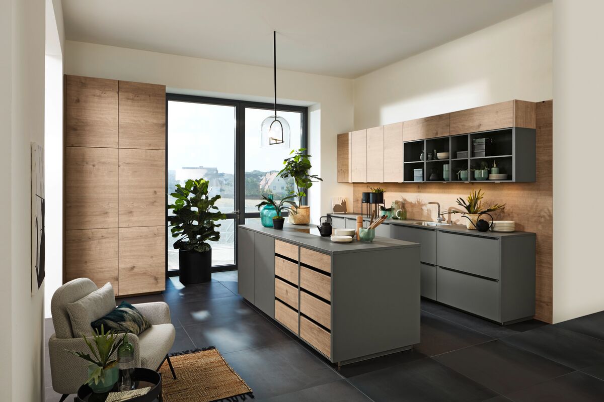 NK25922_Plus___Quarzgrau___Manhattan___Steineiche-64ptdn1dyp14k7p